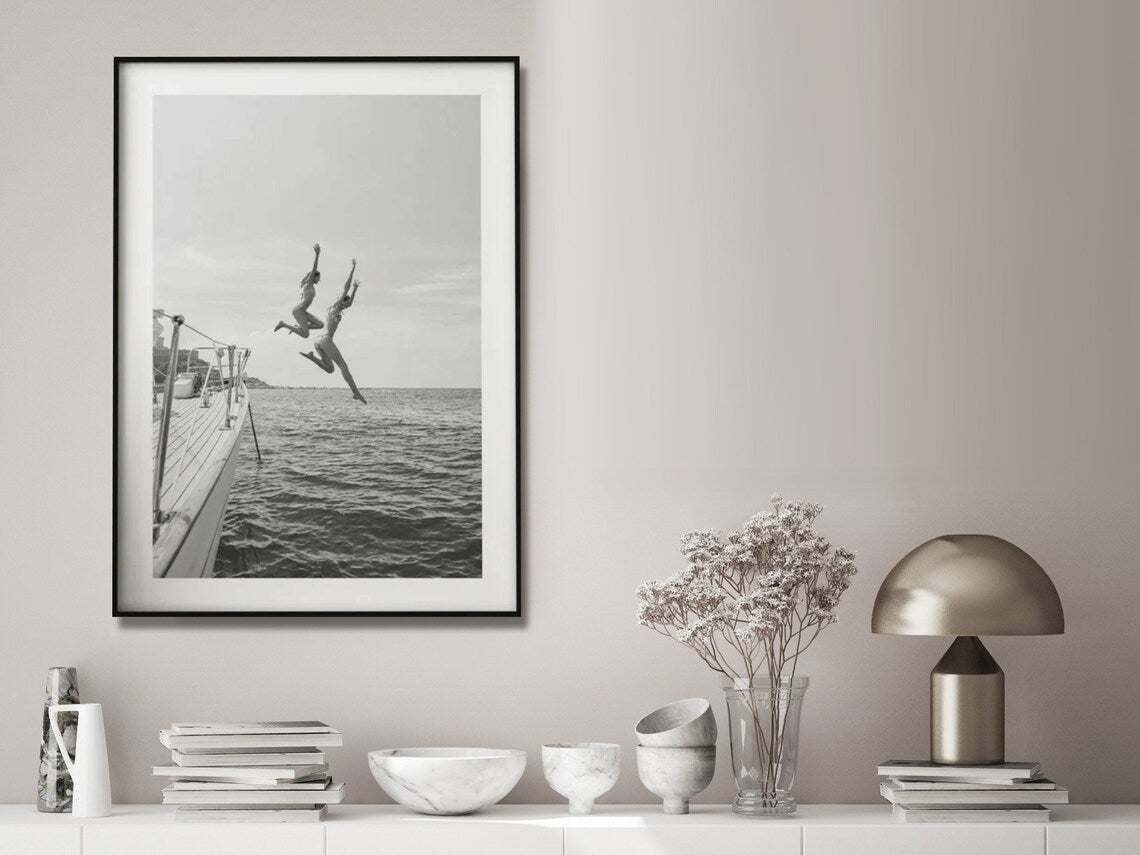NNEDSZ Wall Art 40cmx60cm Black and White Ocean Jump, Black Frame Canvas-2